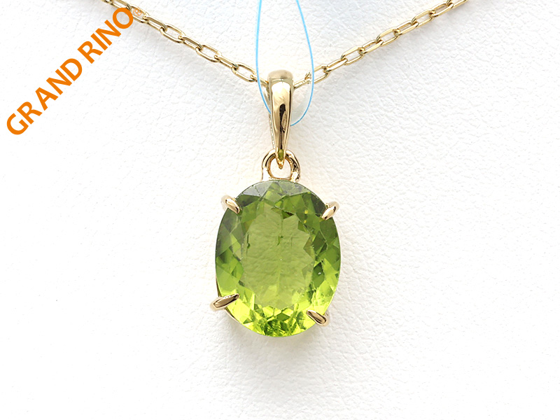 ペリドット(オリビン)   オーバルカット K18PT(YG) (A)  2 石サイズ:8X10MM(総重量:1GM)   2151/#6-2212/#R