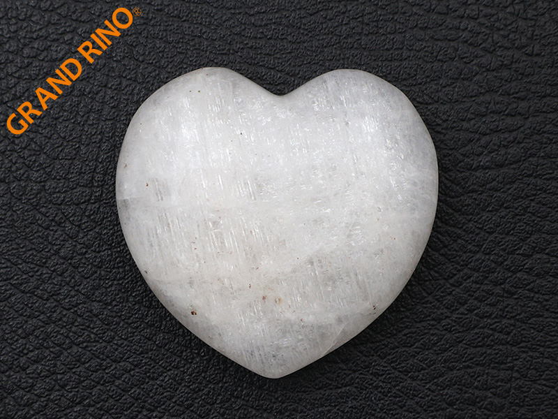 クリオライト  2A  ハート   1 W40XH39XD16MM 40.00 GM 2209/#12