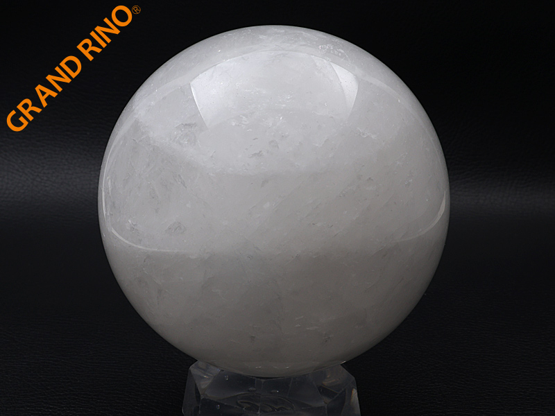 ホワイトクォーツ    スフィア    105MM 1.52 KG 2144