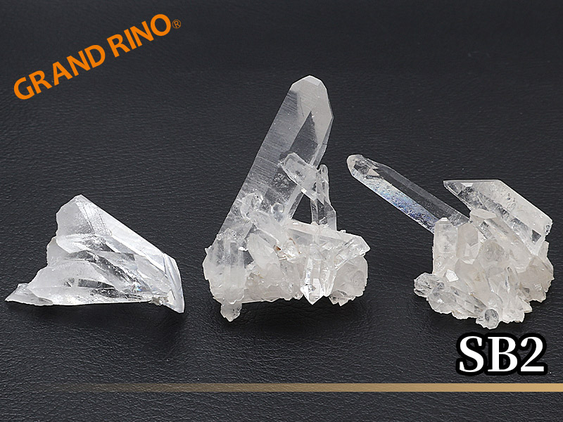 アーカンソークォーツ    クラスター  SB2-CQC  約W28XH40XD16MM~ 20.00 GM 2048