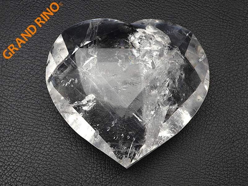 レムリアンシードクォーツ「ピュアレイ」   カット ハート    86MM 340.00 GM 2153